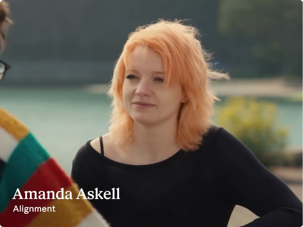 地球上和 Claude 对话最多的人，是一位哲学家